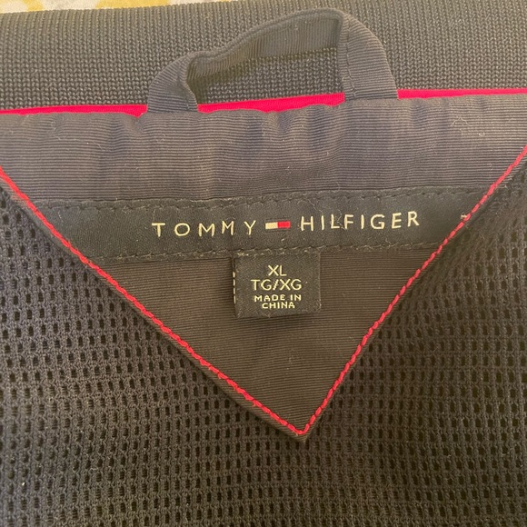 Tommy Hilfiger coat - Picture 9 of 9